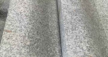 西安芙蓉白S型拉丝面路沿石