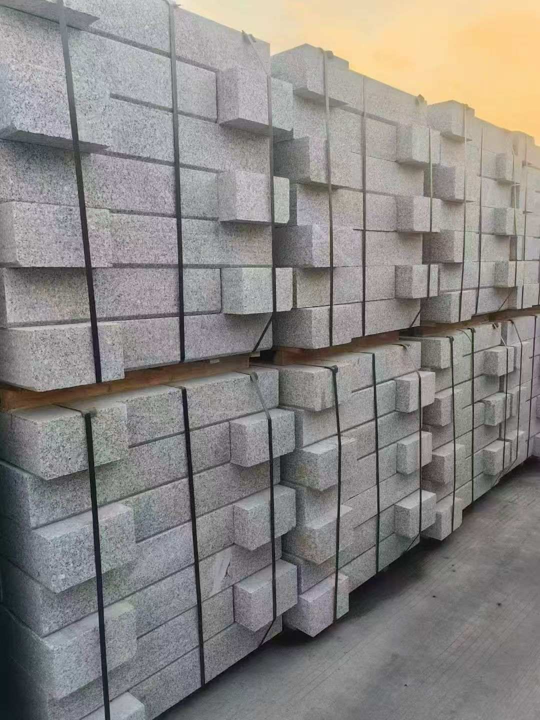 西安 芝麻白路沿石