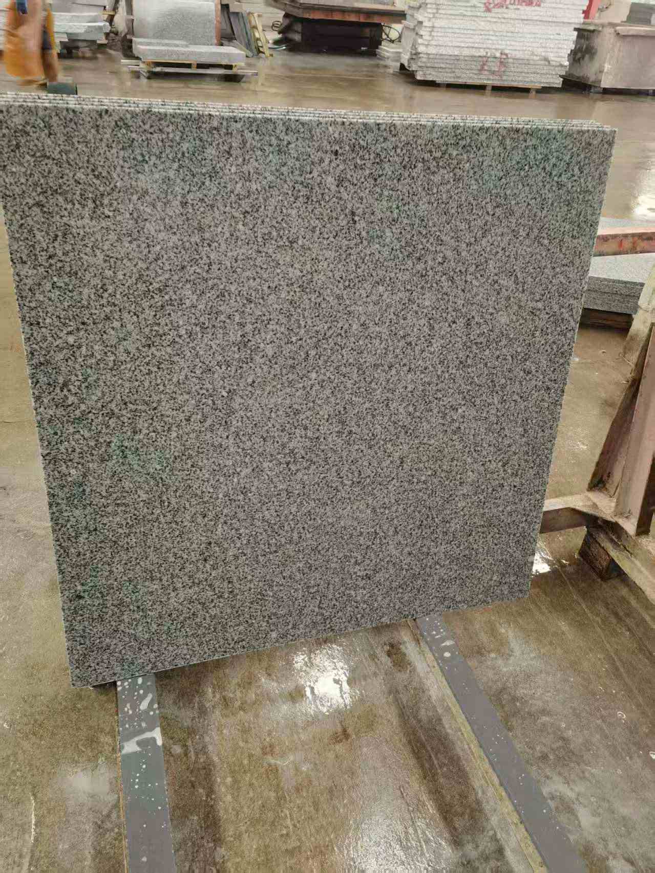 西安 芝麻白光面900*900，高地铁标准