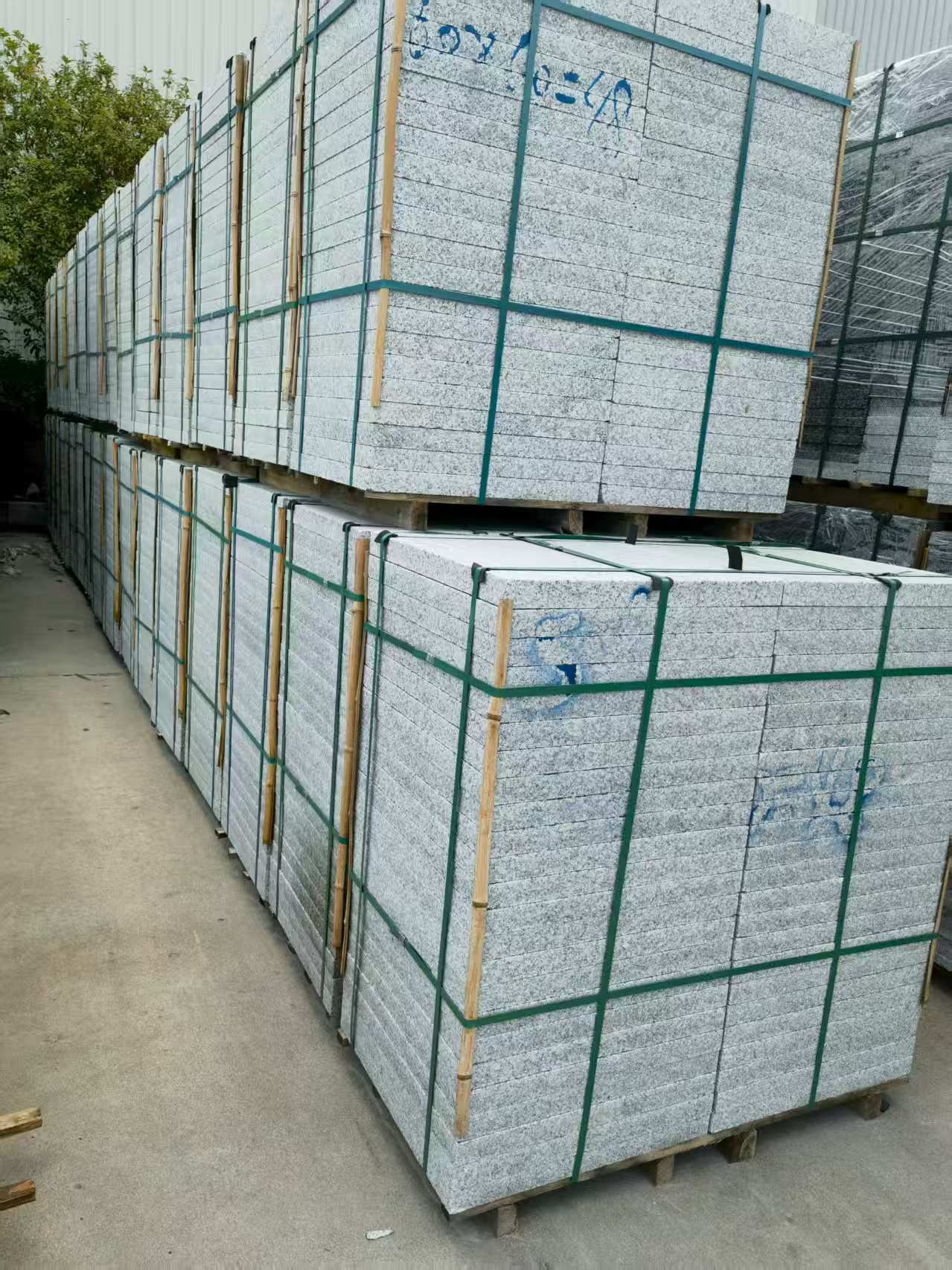 西安 大花芙蓉白火烧成品，市政园林广场地铺石