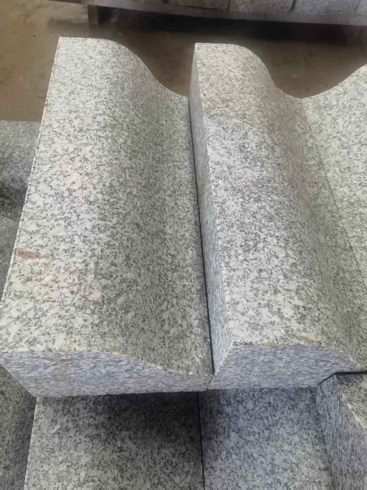 西安芙蓉白S型拉丝面路沿石